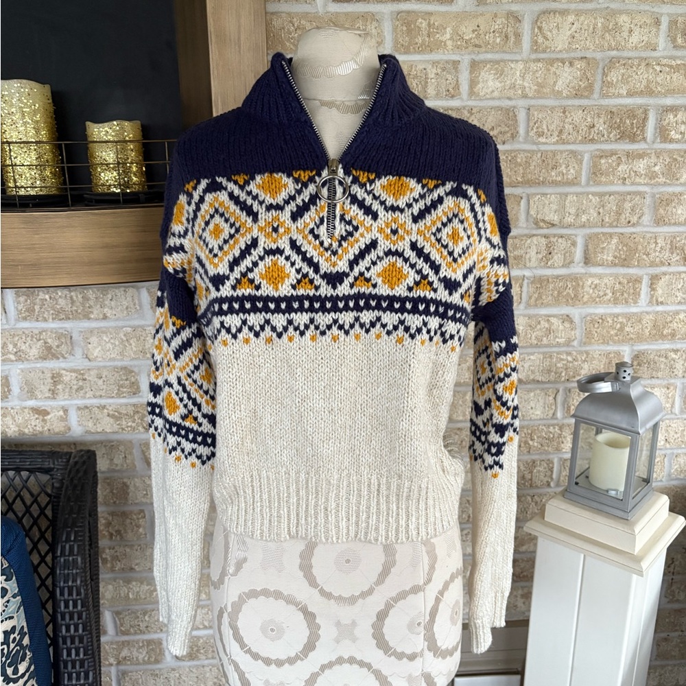 L A Hearts fair isle cream and navy sweater size XS